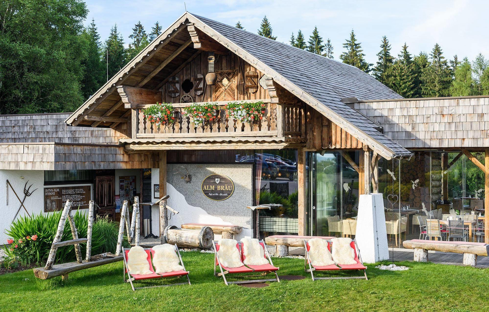 Hotel Aviva Superior Make Friends Sankt Stefan Exteriér fotografie